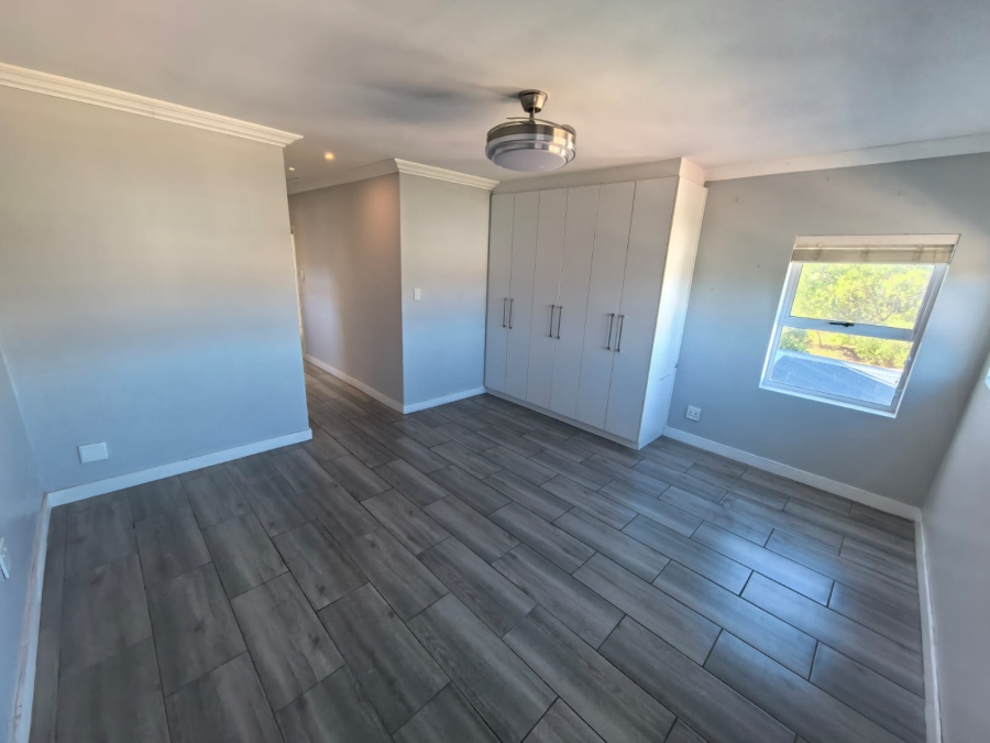 4 Bedroom Property for Sale in Somerset Country Estate Western Cape